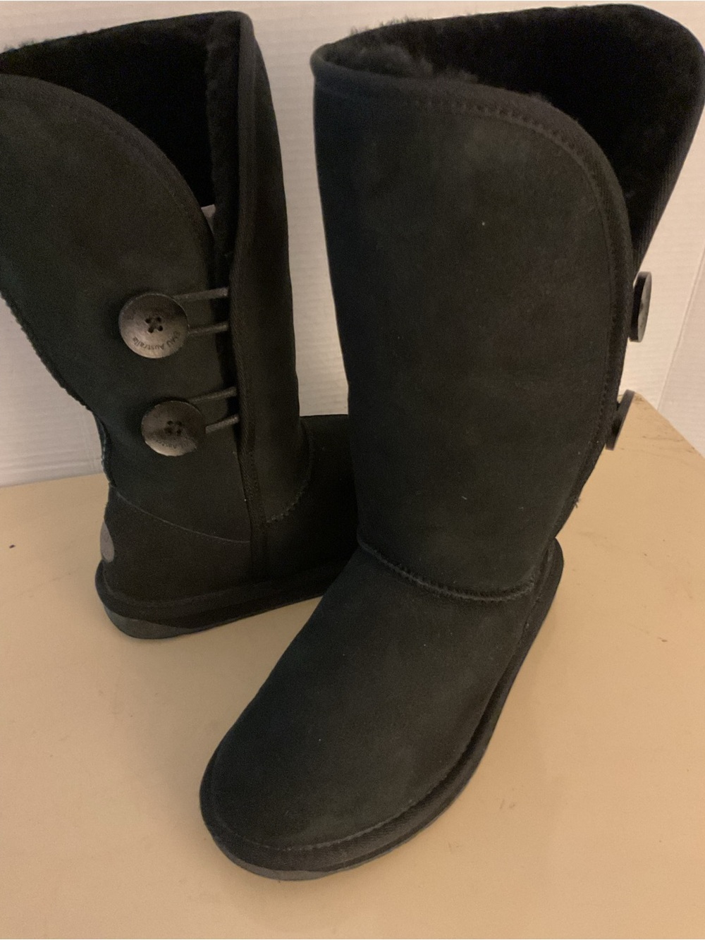 ENU Australia women black suede sheepskin tall classic boots US 7